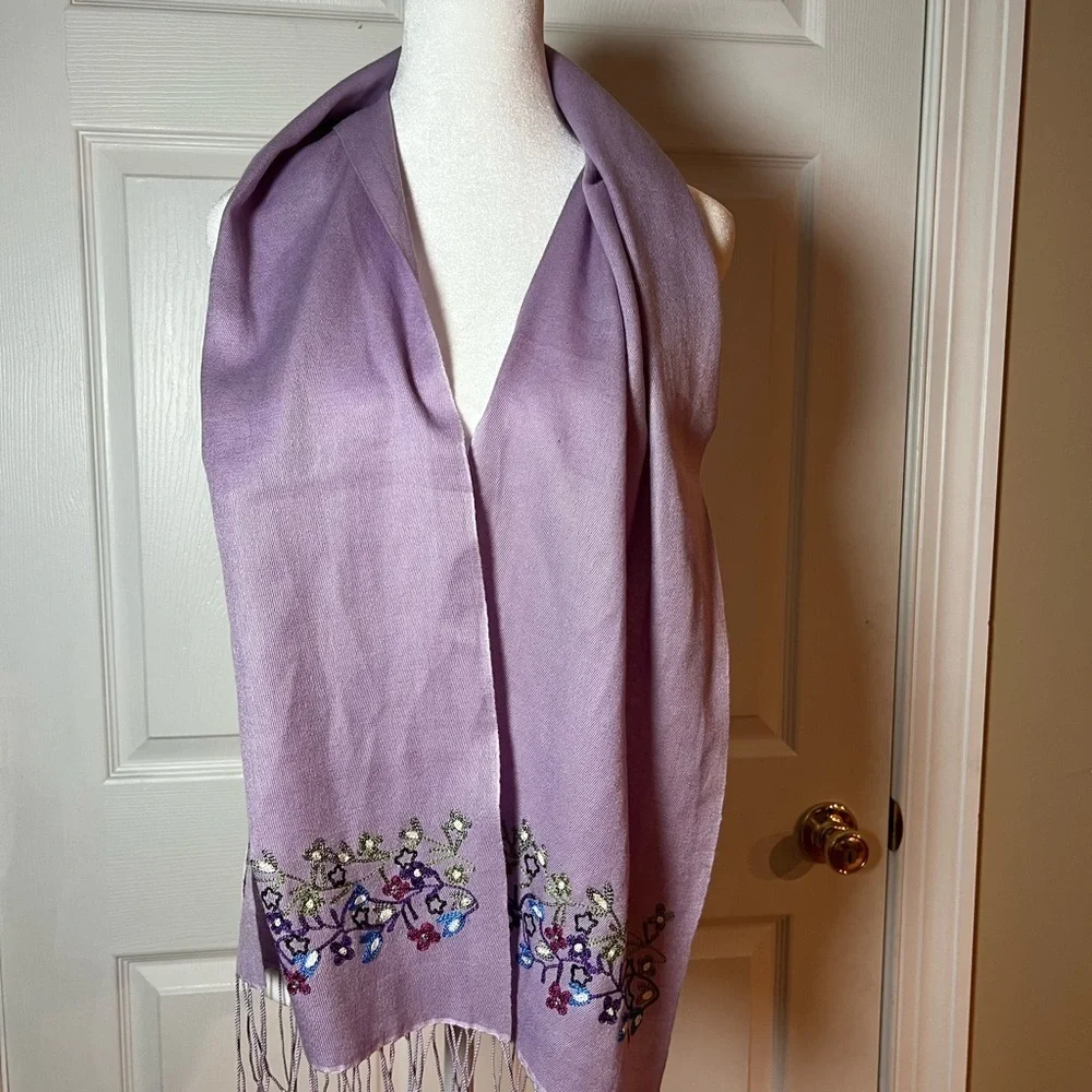 Women's Scarves Lot Of 3 Accessories Elegant Taleen